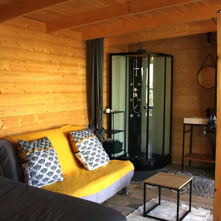 2 En Bois Avec Acces Piscine Chalet Nîmes